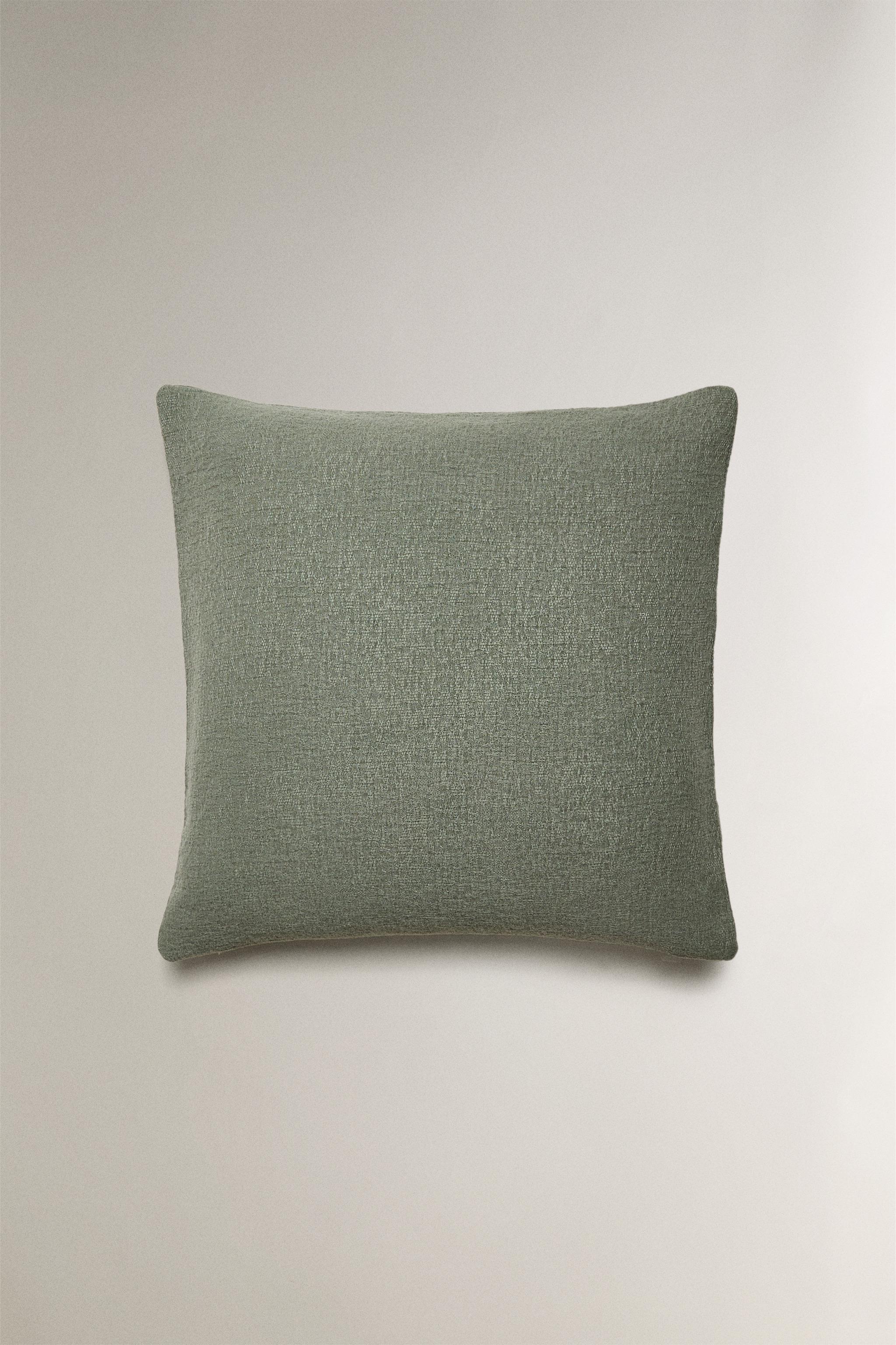 TEXTURED THROW PILLOW COVER